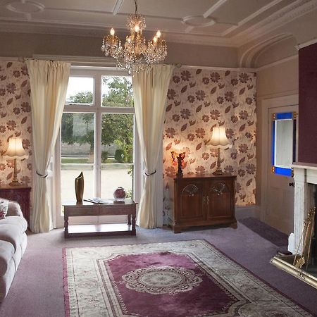 Hilbury Court Hotel Trowbridge Kültér fotó