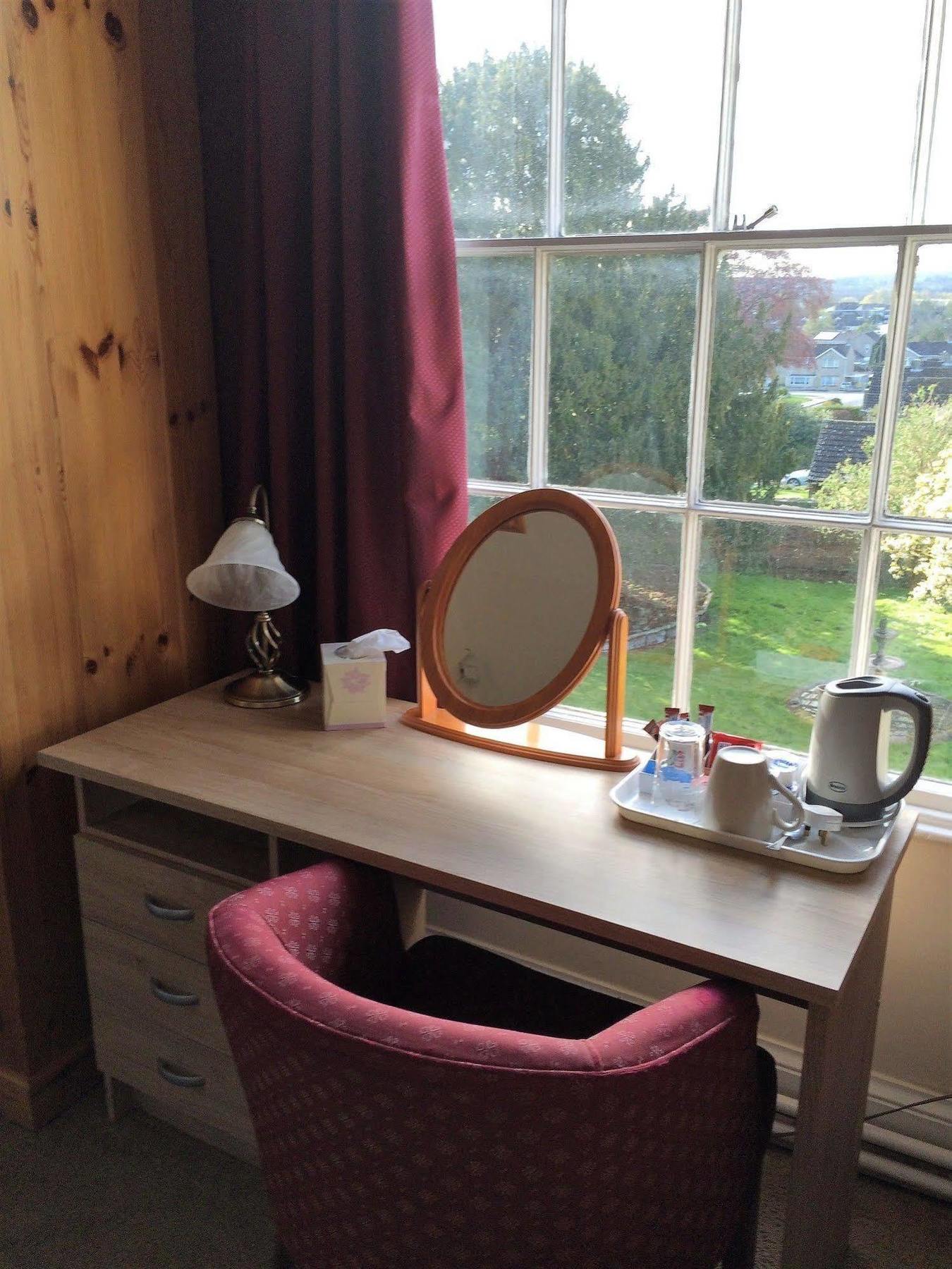 Hilbury Court Hotel Trowbridge Kültér fotó
